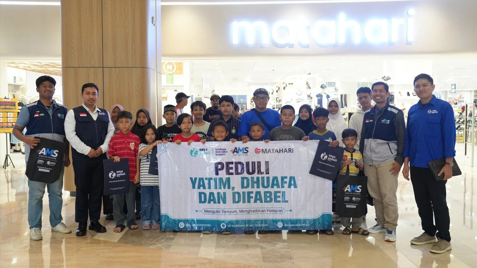 Senyum Bahagia Belanja Ceria Bersama Anak Yatim, Dhuafa, dan Difabel