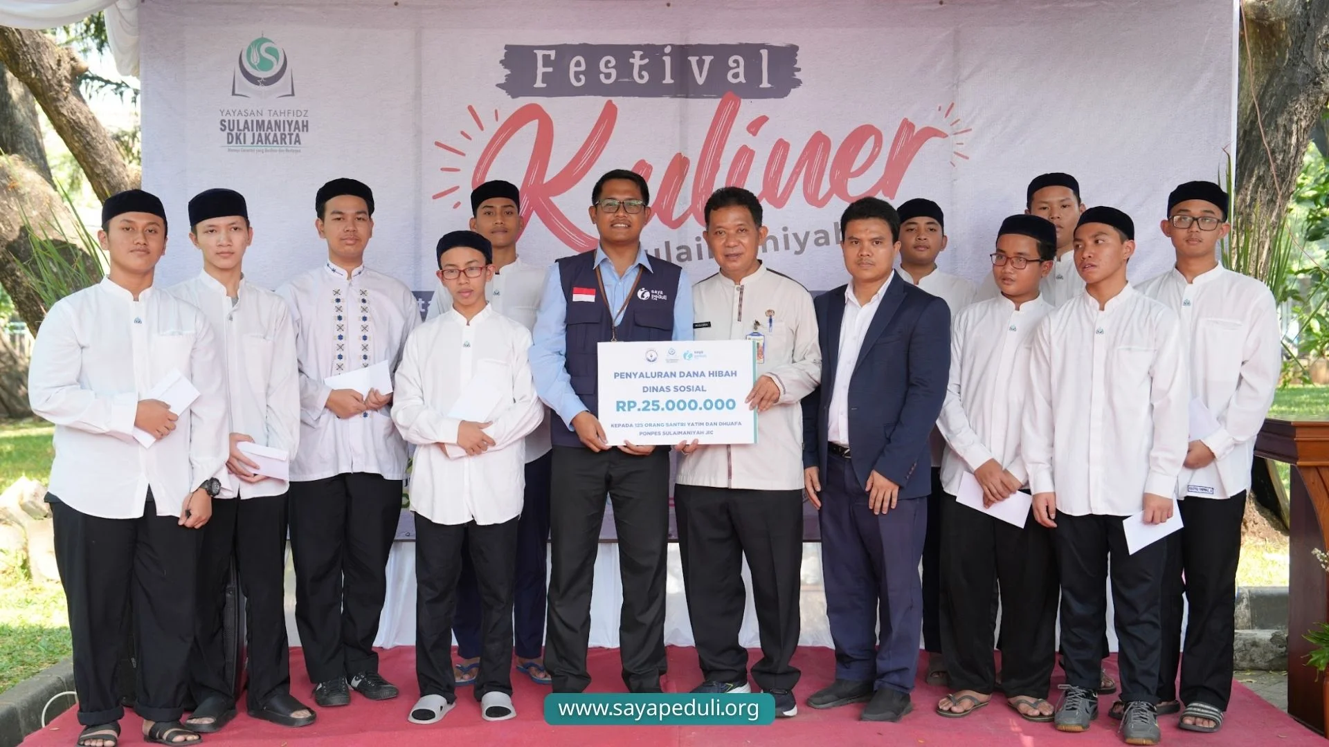 Yayasan Amal Saya Peduli Salurkan Dana Hibah Rp25 Juta untuk Anak Yatim dan Dhuafa